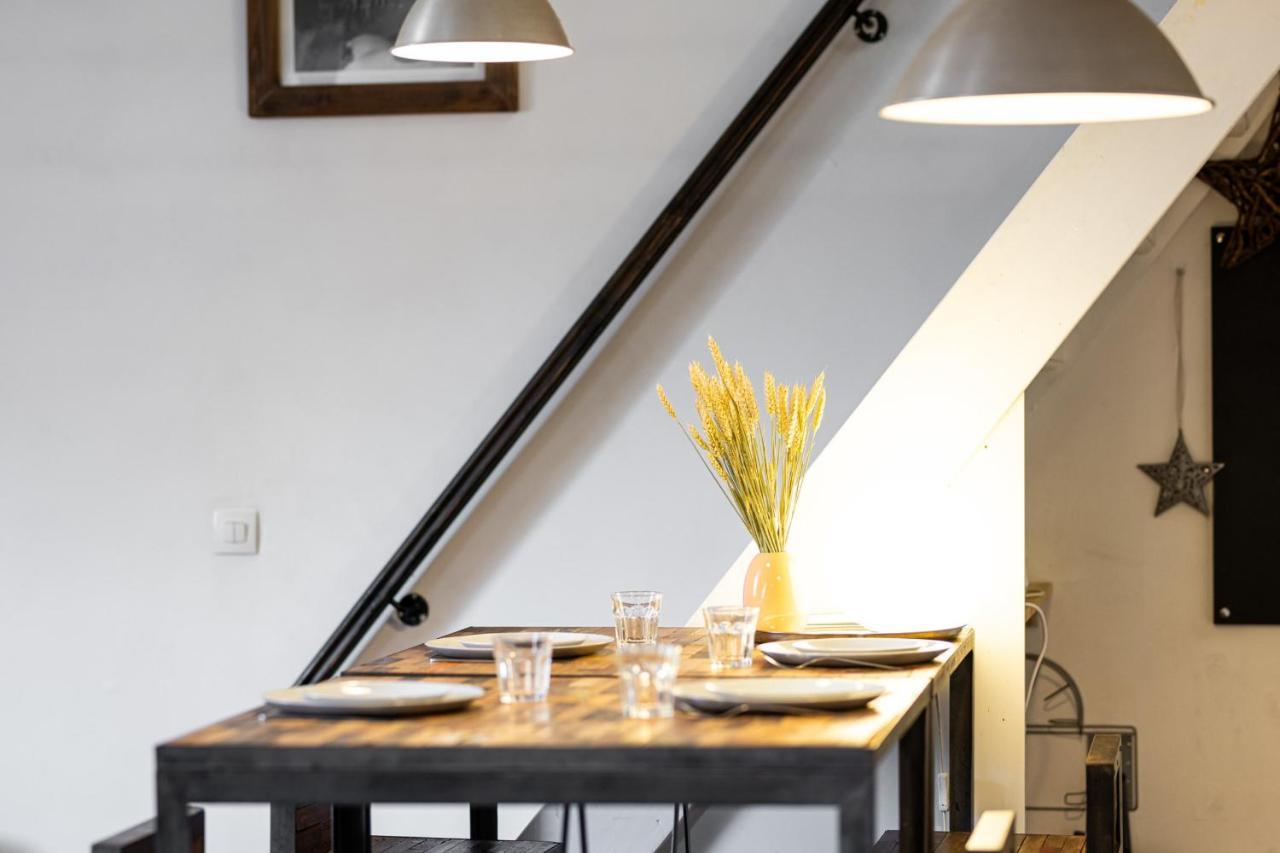Le Philosophe - Flat In The Heart Of Annecy'S Old Town Apartment Bagian luar foto